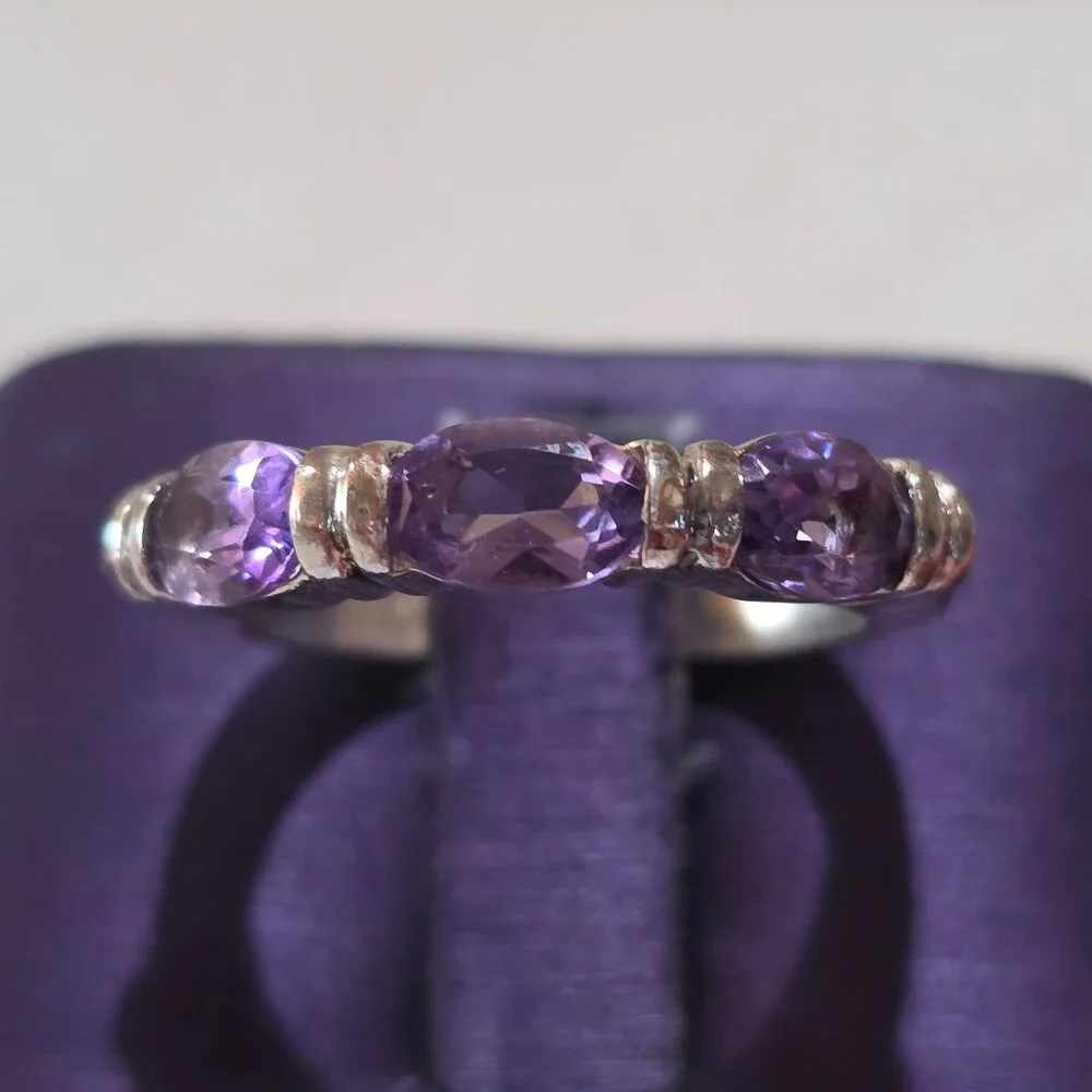 Vintage Oval Three Purple Stone Gemstone Band Sterling Silver Ring SZ 5